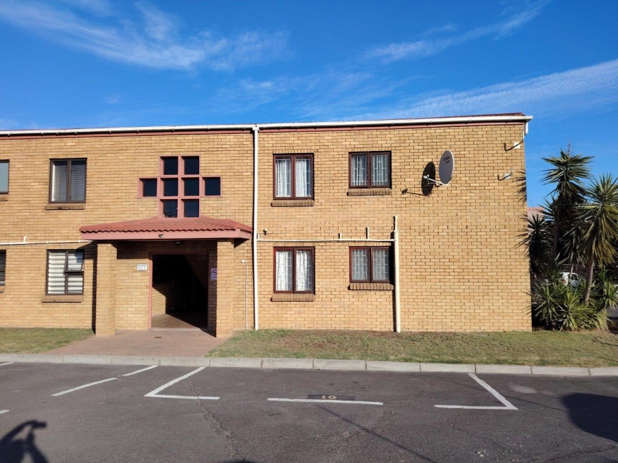 To Let 2 Bedroom Property for Rent in Morgenster Western Cape